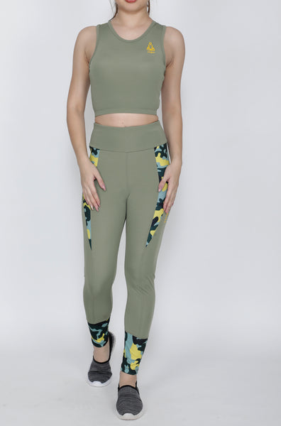 Shop The Look - Compression Top + Tights - Desert Camo